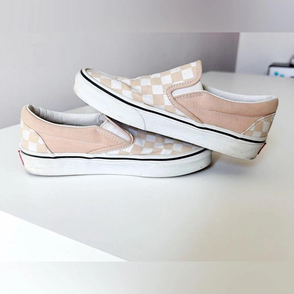 Vans Classic Slip-On Checkerboard Shoe - Picture 6 of 8